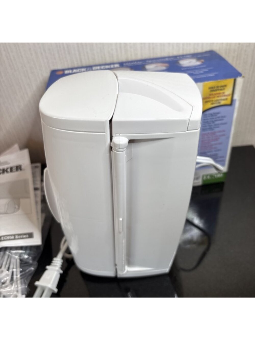 Black & Decker Spacemaker EC700 Can Opener Sharpener Slimline Under Counter - Picture 5 of 15